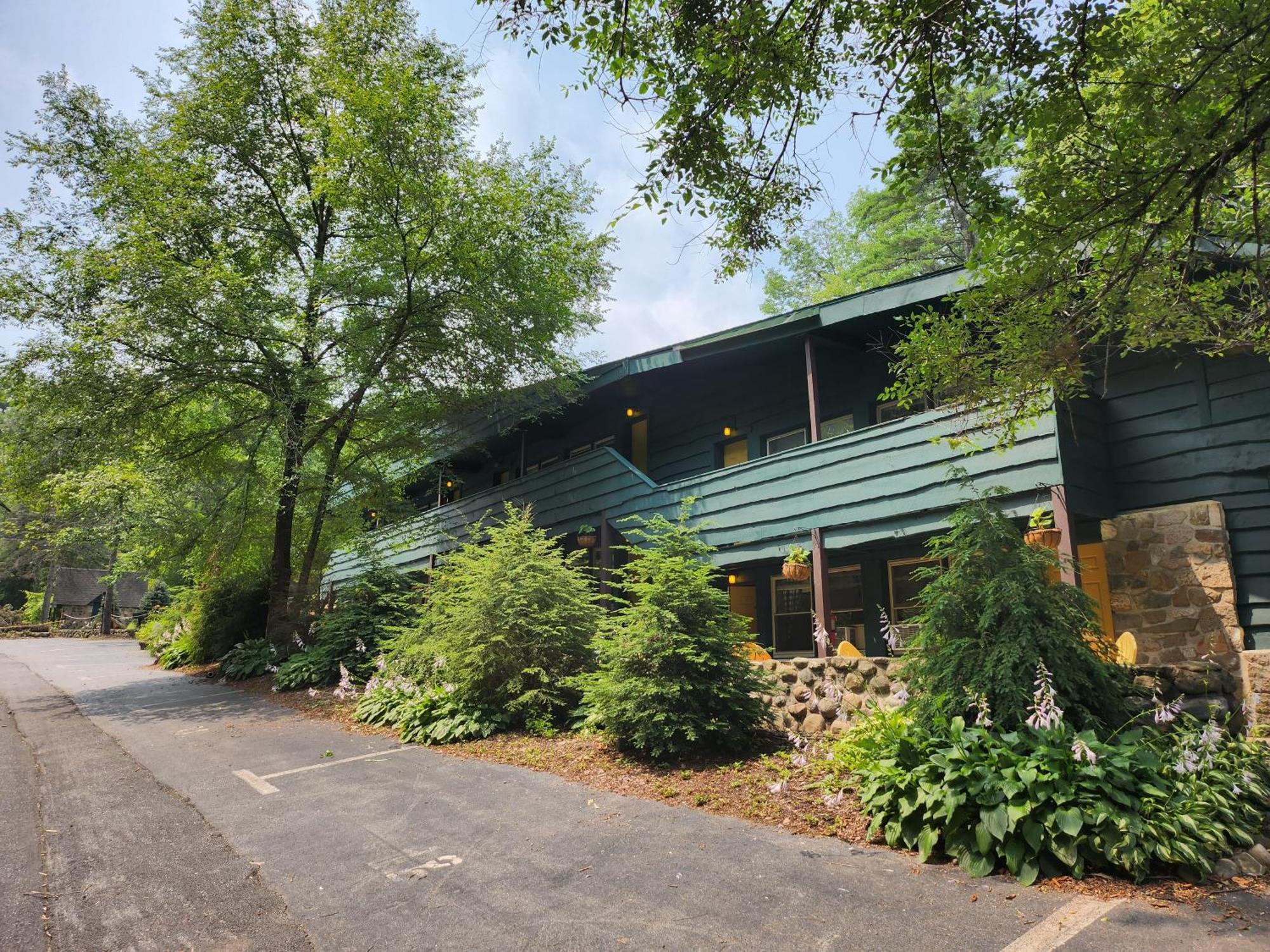 Adirondack Diamond Point Lodge Lake George Bagian luar foto